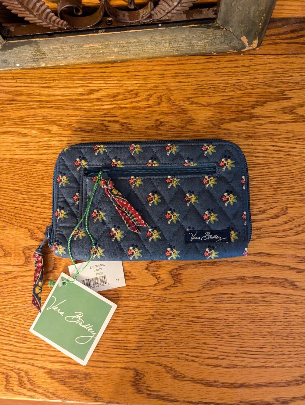 Retired Vera Bradley Emily Zip Wallet NWT